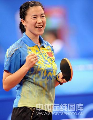 ͼ�ģ�Ůƹ�������й���ȡ���޵��� ��ȭ΢Ц