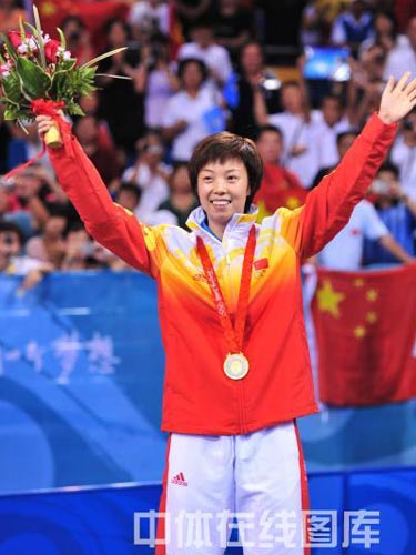 ͼ�ģ�ƹ��Ů�����������������ھ� �־��ʻ�