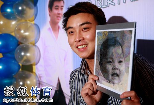 ͼ�ģ����˹ھ�������ջ� ���Ͷ�ʱ����Ƭ