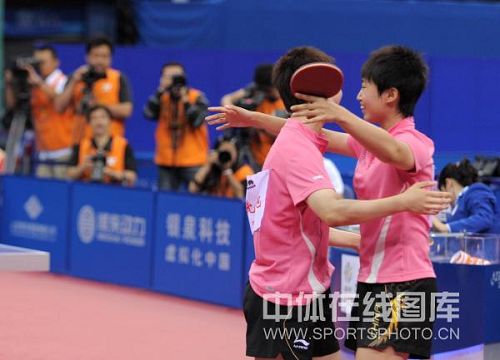 ͼ�ģ���Ծ/������Ů˫���� ��������ӵ��