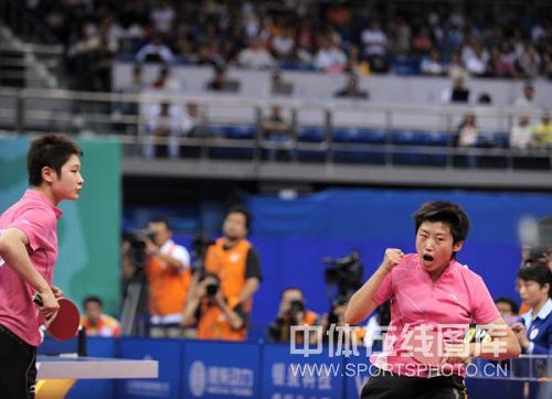 ͼ�ģ���Ծ/������Ů˫���� ��Ծ��ȭ��ף