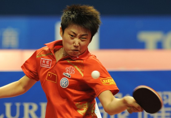 ͼ��-ƹ����Ů�����籭��һ�ֹ�Ծ���ִ�������