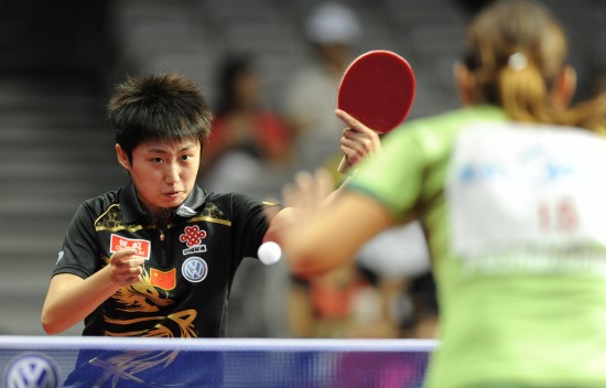 ͼ��-Ů�����籭��Ծ������ǿС���ϲ���ɱ��