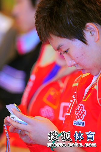 ͼ�ģ�Ůƹ���籭��ǩ�ֳ� ����ϼ�����ֻ�