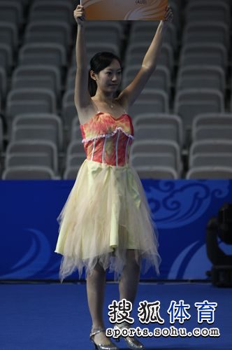 ͼ�ģ����籭����С�㾪�� ��Ů���Ц��