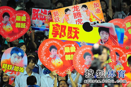 ͼ�ģ���Ծ4-2��ٮϲ���ź� ��Ծ��˿�ڶ�