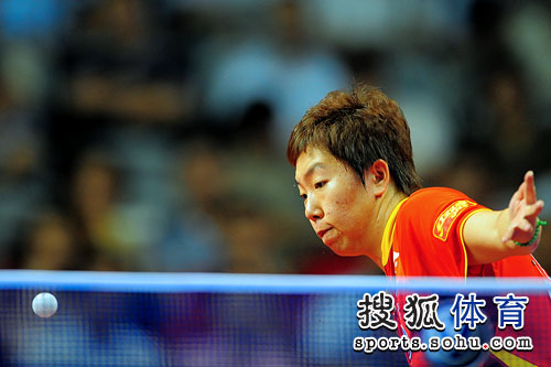 ͼ�ģ���ʫ��4-1����ϼ������ ����ϼչ��˫��