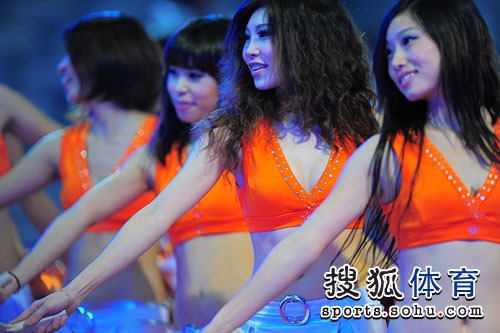 ͼ�ģ���ʫ��4-3��Ծ��ھ� �ֳ�������