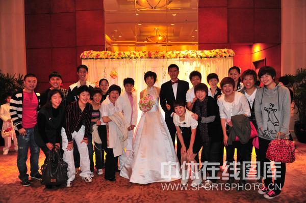 ͼ��-��������������Ƭ�ع����ƹ�ҹ����Ǻ�Ӱ