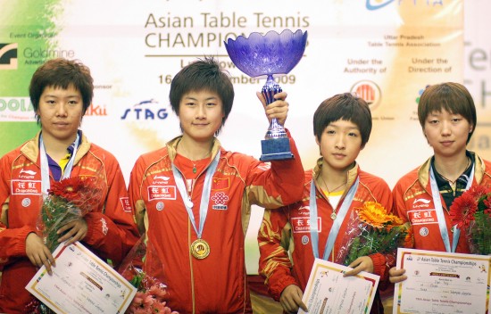 ͼ��-[�ǽ���]������Ů���ھ���������ѹ�ͬ�콱