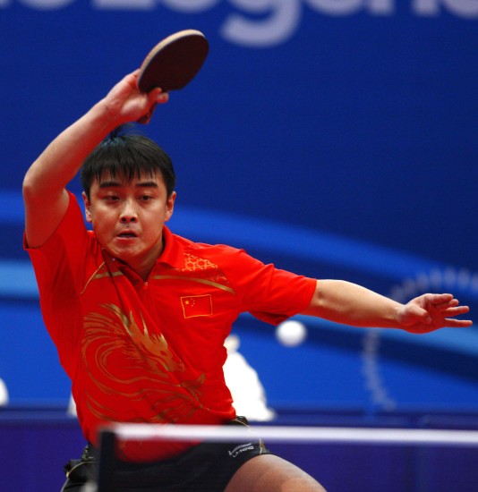 ͼ��-�����˶�����ƹ�����������ߵ���Ȧ