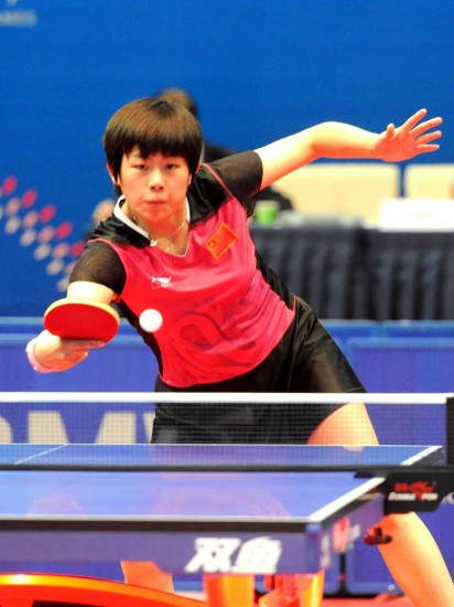 ͼ��-ƹ�����й�Ů�ӻ������Ǿ����鷴�ֲ��Ƕ�