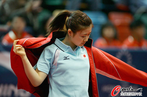 ͼ�ģ��ձ�Ůƹ3-0���� ��������