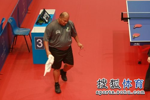 ͼ�ģ��ص�ƹ��������ϡ� �ó�ë��ժ���۾�