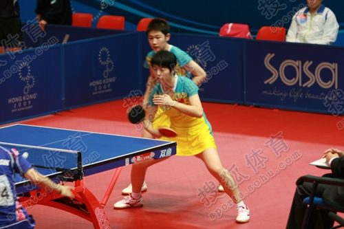 ͼ�ģ���ƹŮ˫һʤһ�� �ľ����ڱ�����