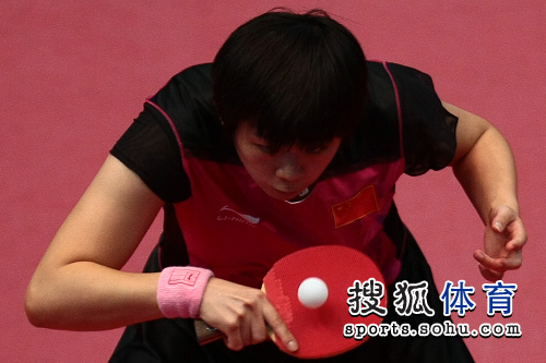 ͼ�ģ�Ů�Ų���3-0ʤ�����B ���鷢��˲��ץ��