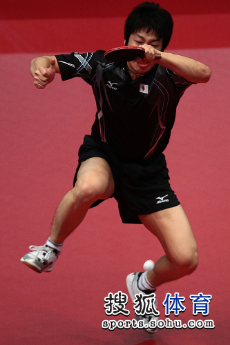 ͼ�ģ������˶�����ƹ������� ˮ�����������