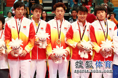 ͼ�ģ���������ƹ����佱��ʽ ��ԱЦ�Ծ�ͷ