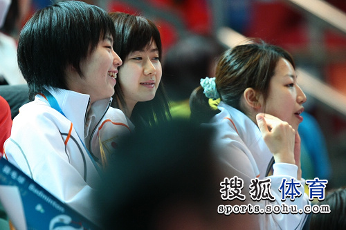 ͼ�ģ���ԭ��������̨����Ц ��ԭ�����ڿ�̨