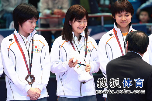 ͼ�ģ���ԭ��������̨����Ц ��ԭ��Ц�ݲ���