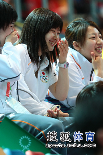 ͼ�ģ���ԭ��������̨����Ц ��ԭ������Ц��