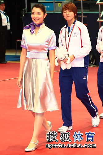 ͼ�ģ�ƹ����Ů�Ű佱�ֳ� ����С����ɫ�ɲ�