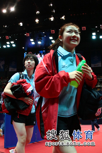 ͼ�ģ���ԭ��/ʯ���Ѵ������� ��λС��Ů�˳�