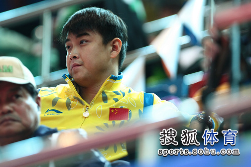 ͼ�ģ���𩿴̨�Ϲ�ע���ѳ�� ˫��Ŀ��ǰ��