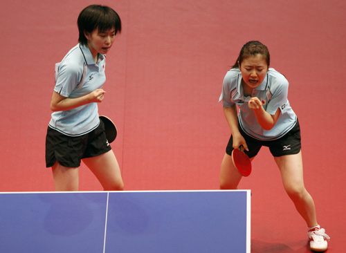 ͼ�ģ�ƹ����Ů˫�ձ���� ��ԭ����ף�÷�