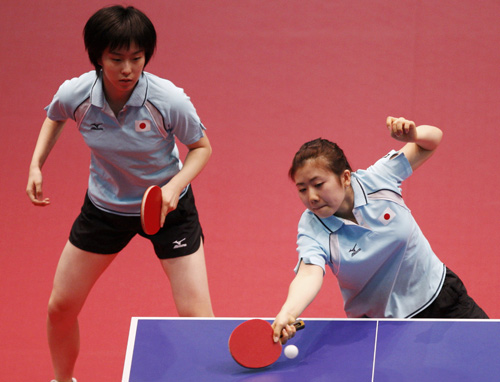 ͼ�ģ�ƹ����Ů˫�ձ���� ��ԭ�������㵸