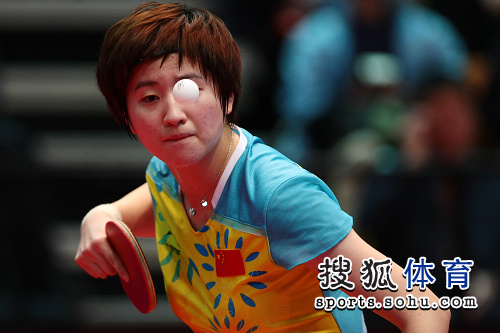 ͼ�ģ������˶���ƹ��Ů������ Ҧ�巢��˲��