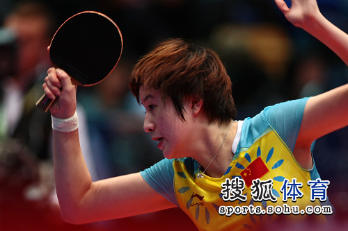 ͼ�ģ������˶���ƹ��Ů������ Ҧ�����˲��