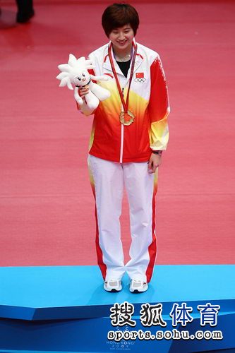 ͼ�ģ�������ƹ���������Ļ Ů���ھ�Ҧ��