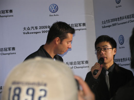 ͼ��-ƹ���ܹھ���ѡ���ߺ�̺������������