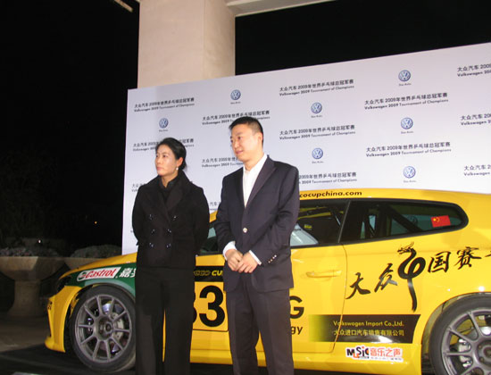 ͼ��-ƹ���ܹھ���ѡ���ߺ�̺���ս�Ƕ�����