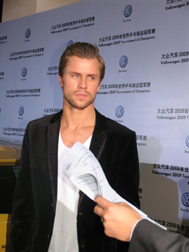 ͼ��-ƹ����С�������ܹھ���ǩ��ʽ÷��Ŀ������