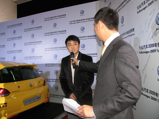 ͼ��-ƹ���ܹھ���ѡ���ߺ�̺������ɽ��ܲɷ�