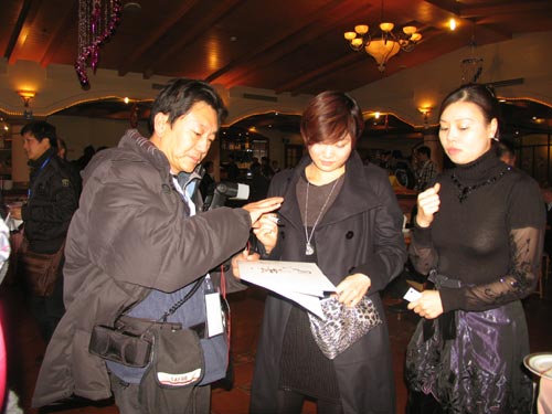 ͼ��-ƹ̳��Ů�������˷����λ��ŮΪ����ǩ��