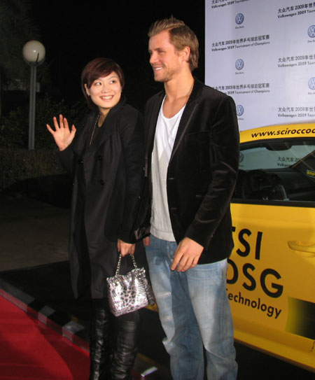 ͼ��-ƹ���ܹھ���ѡ���ߺ�̺÷�Ƚ����B�ܵǶ�