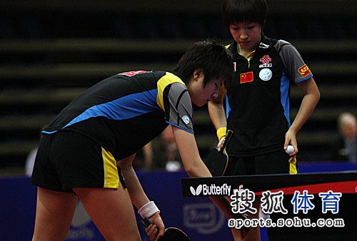 ͼ�ģ�������Ů˫���� ������ʫ��׼������