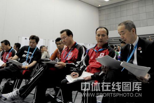 ͼ�ģ���ƹ�����г�ǩ��ʽ �ձ��Ӵ������ֳ�