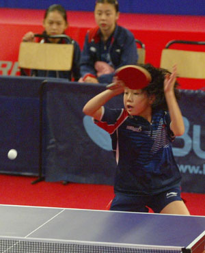 ͼ�ģ�12��С��Ů��ս��ƹ�� �Ű���������