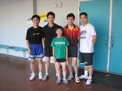 ͼ�ģ�12��С��Ů��ս��ƹ�� �Ű���С����