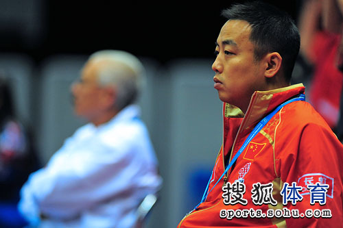 ͼ�ģ���ƹ�߶Ի�˫������ƹ�� �����������ս