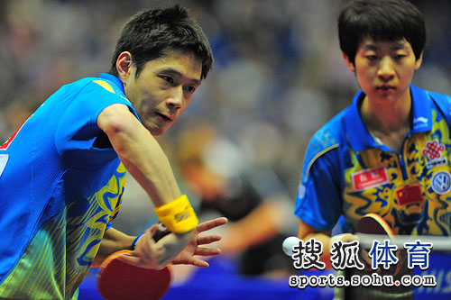 ͼ�ģ���ƹ�߶Ի�˫������ƹ�� ���ݿɿ�׼����