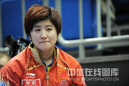 ͼ�ģ�Ҧ��ɹ�ƹ�׸������� �����𽥻ָ�ƽ��