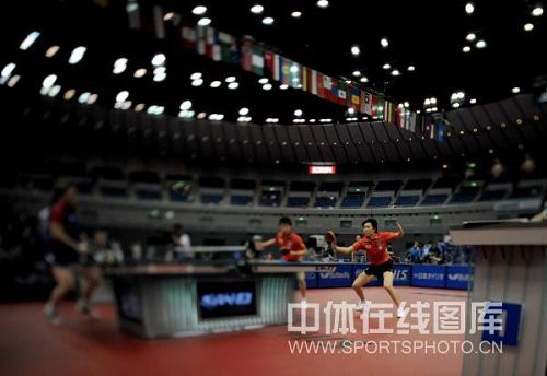 ͼ�ģ����/�«^4-1�ձ���� ˫����Ӱ��������