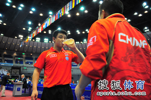 ͼ�ģ����4-0�չŽ���32ǿ ��𩳡�ߺ�ˮ