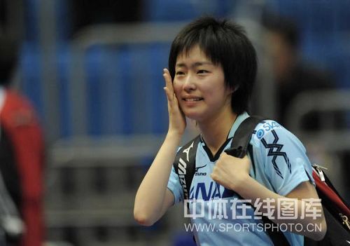 ͼ�ģ�ʯ���Ѵ���ʤϲ������ ʯ���Ѵ����΢Ц