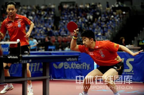 ͼ�ģ���ƹ����˫�ڶ��ֻ�ʤ���� ����¶׻���